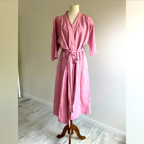 Pink linen robe. Size M